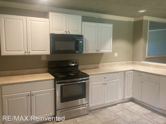 Foto del edificio - 4 br, 2 bath House - 3008 Pinewod Drive