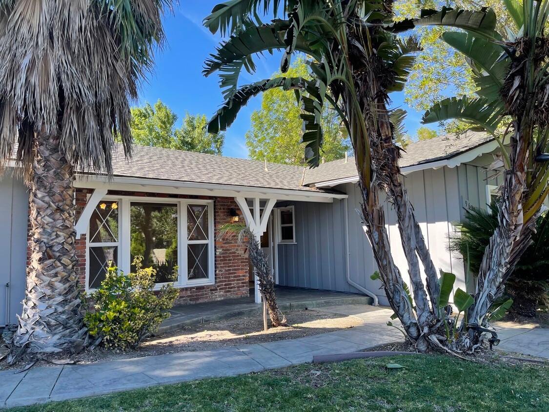 9637 Corbin Ave, Northridge, CA 91324 House Rental in Northridge, CA