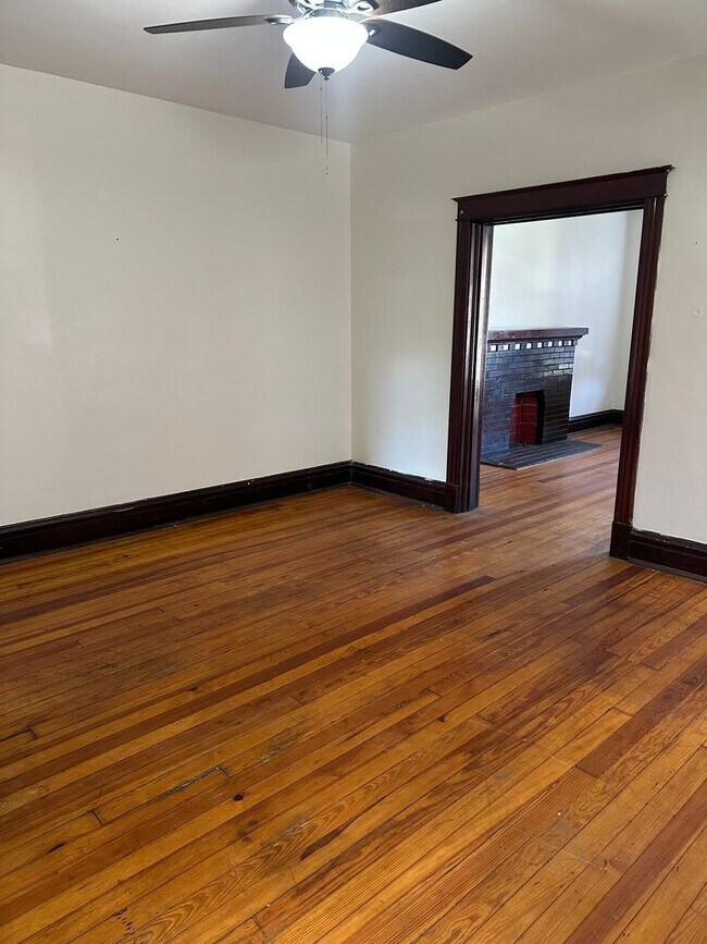 Foto del edificio - 5224 Louisiana Ave