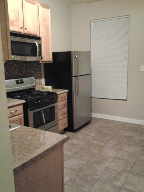 Foto del edificio - 6630 S Ingleside Ave