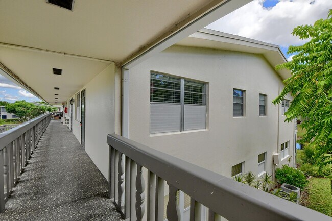 Building Photo - 21  Markham A   Deerfield Beach Fl 33442