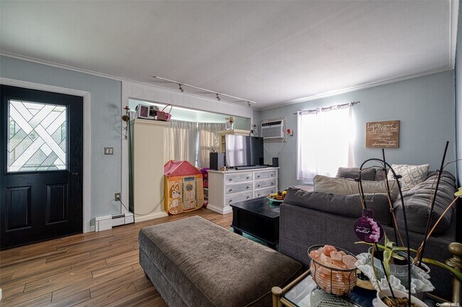 Foto del edificio - 67 Forge Ln