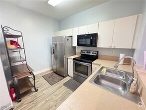 Building Photo - 15393 Bellamar Cir
