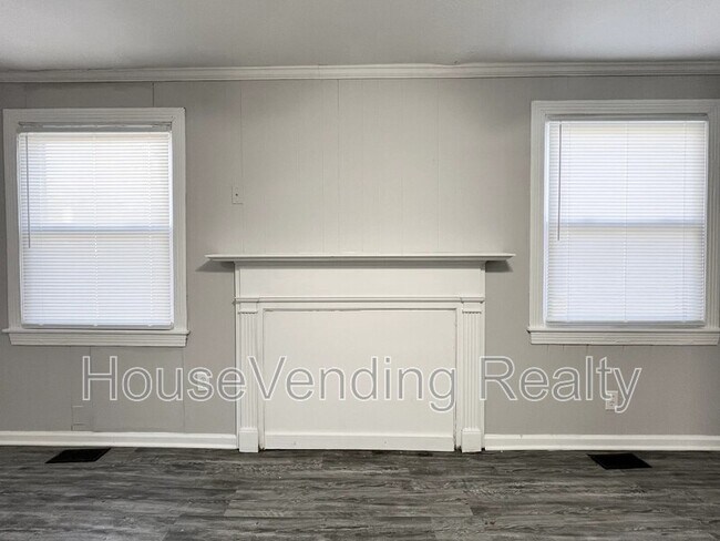 Foto del edificio - 1755 Dalton St