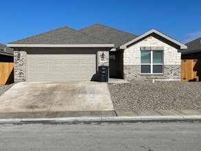 Building Photo - 1641 Wrigley Dr
