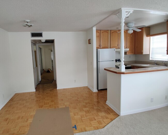 Building Photo - 178 Windsor H