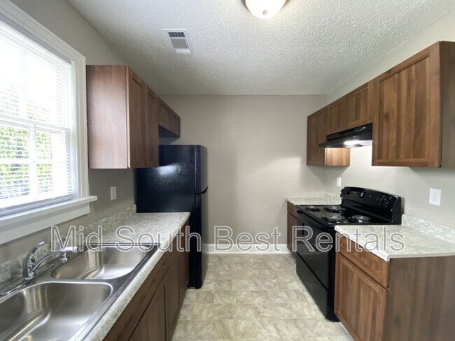 Building Photo - 2510 S Cross St