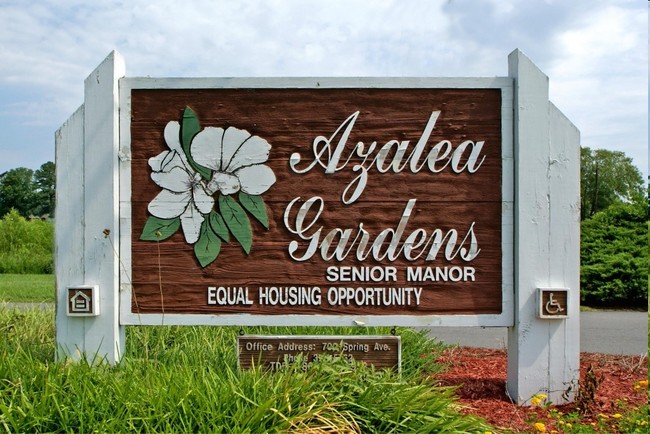 Foto del edificio - Azalea Gardens Apartments