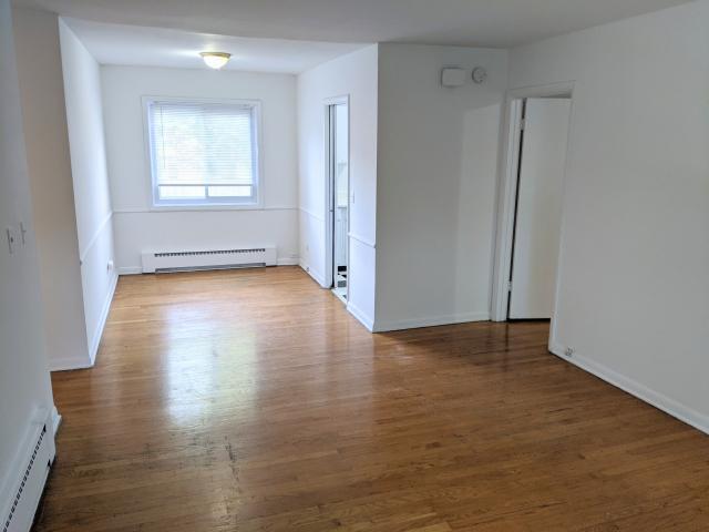 Foto del edificio - 2 bedroom in Evanston IL 60202