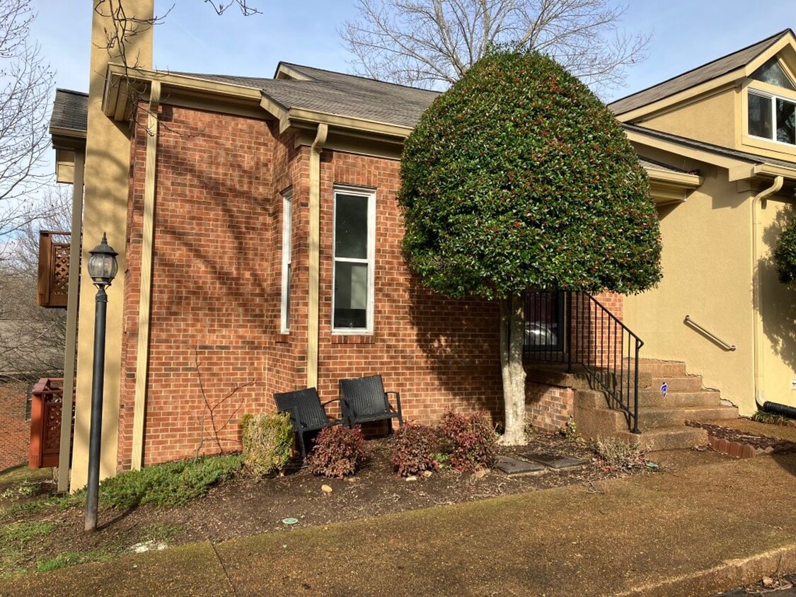 Primary Photo - Newly renovated condo in Donelson