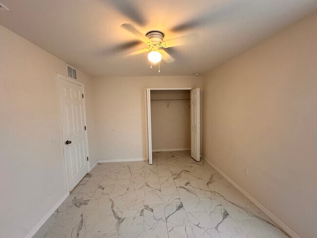 Building Photo - 3604 SW 7th Pl