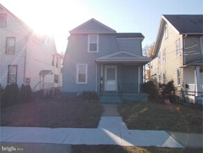 Building Photo - 124 Delaware Ave