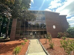 Building Photo - 915 Edgell Rd