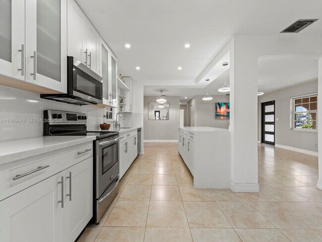 Foto del edificio - 3605 SW 122nd Pl