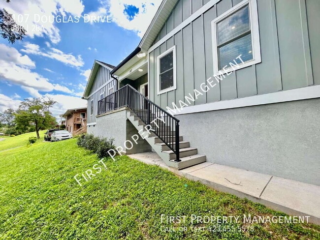 Photo - 107 Douglas Drive- House