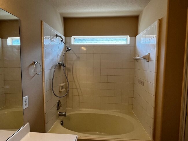 Elegant master shower - 19410 Maywood Falls Cir