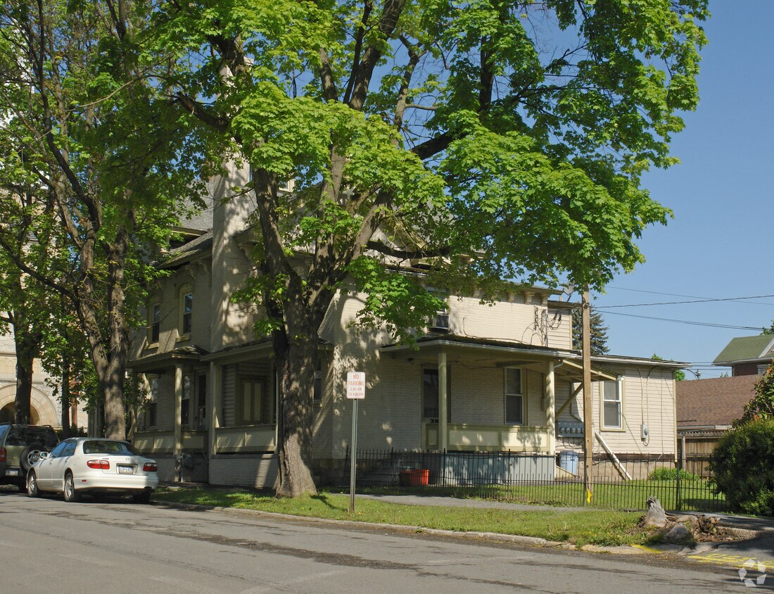 Foto del edificio - 120 S 2nd St