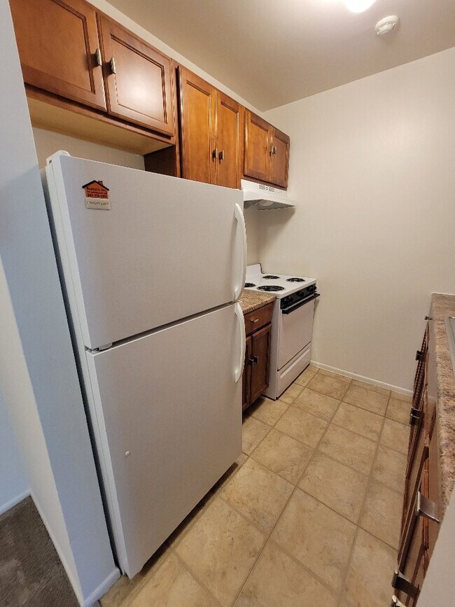 Foto del edificio - 547 Brookside Dr
