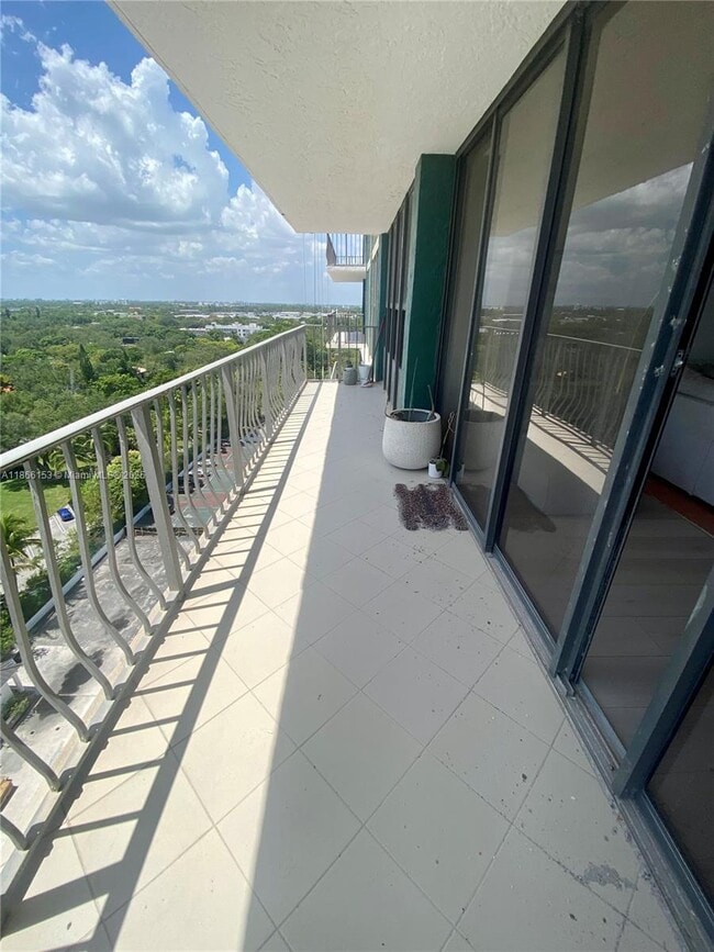 Foto del edificio - 780 NE 69th St