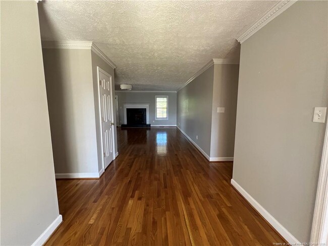 Building Photo - 113 Steeplechase Ln
