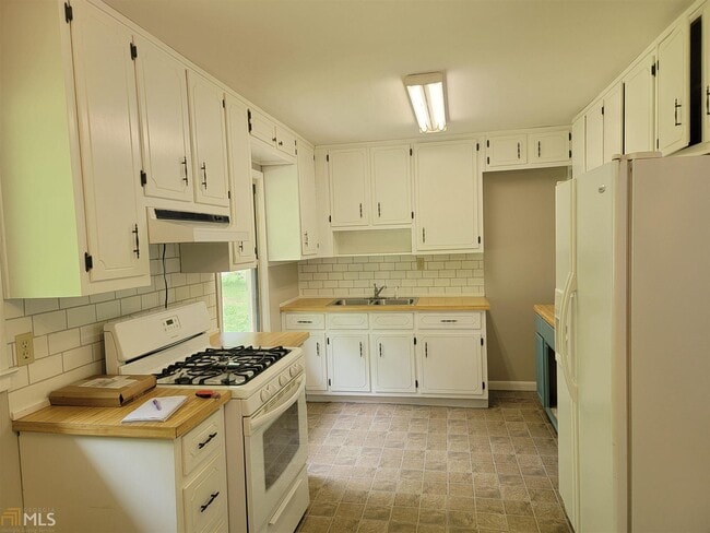 Building Photo - 6948 GA-212