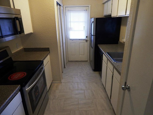 Foto del edificio - 3303 W Greenridge Dr