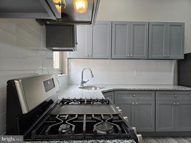 Photo - 1218 N 16th St House