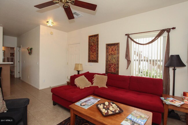 Building Photo - 16616 E Gunsight Dr