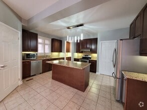 Building Photo - 5150 Doubletree Dr