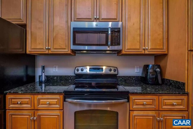 Foto del edificio - 3066 Crystal Spring Ln