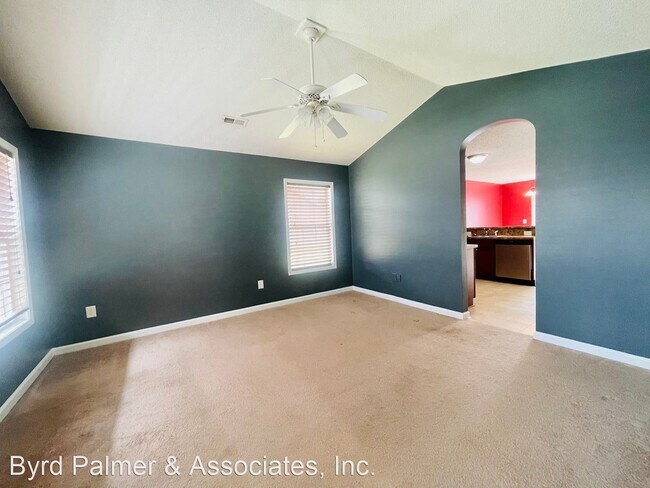 Foto del edificio - 3 br, 2 bath House - 1116 Crocus Lane