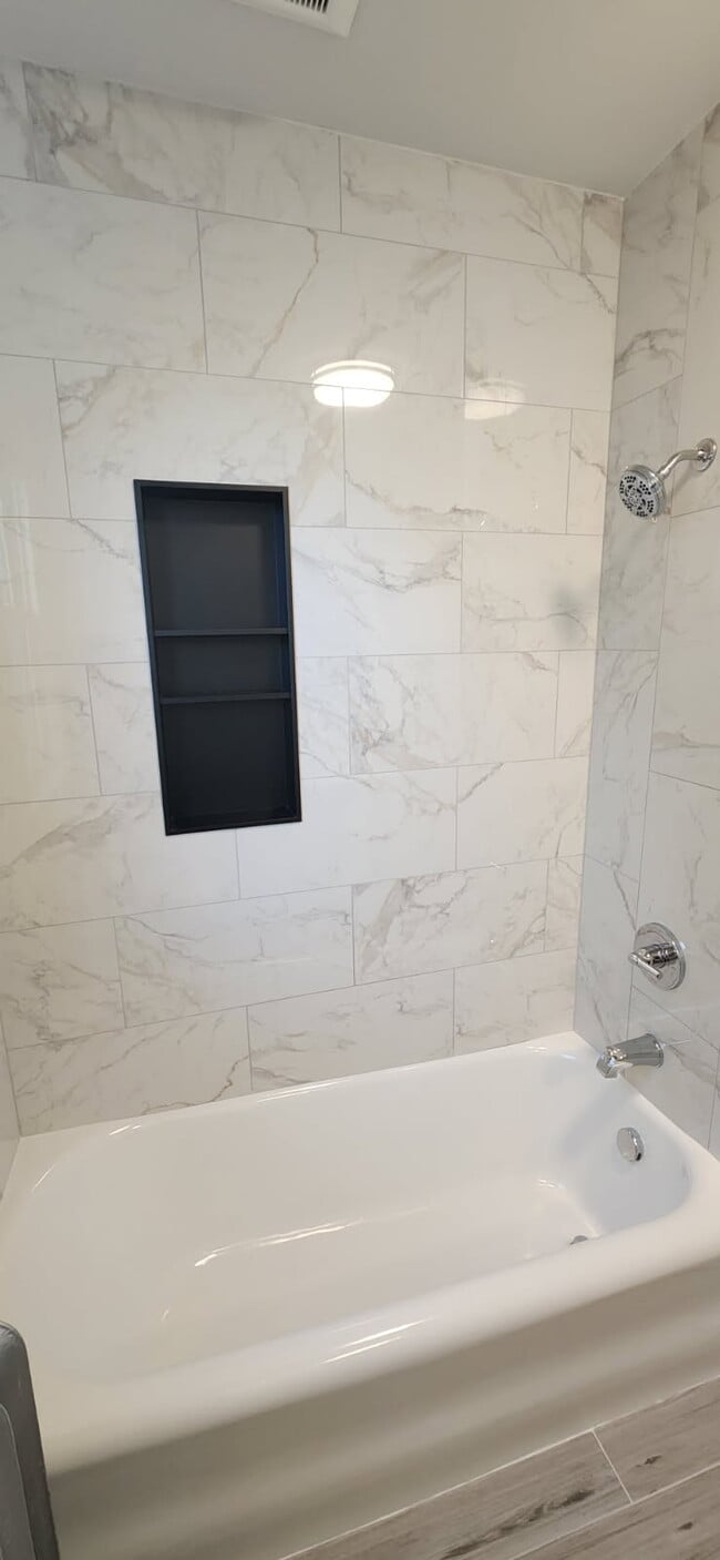 Bathroom - 425 Fountain St