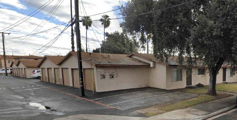 Foto del edificio - Mountain Breeze Apts