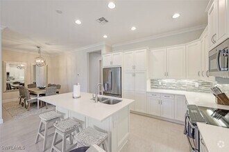 Building Photo - 5807 Haiti Dr