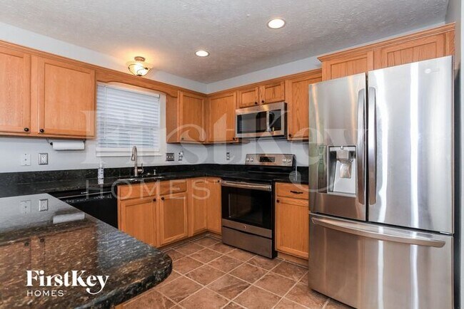 Foto del edificio - 6278 Maple Grove