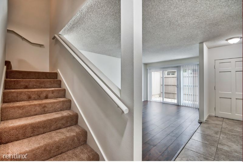 Building Photo - 3 br, 2 bath Townhome - 843 Amigos Way