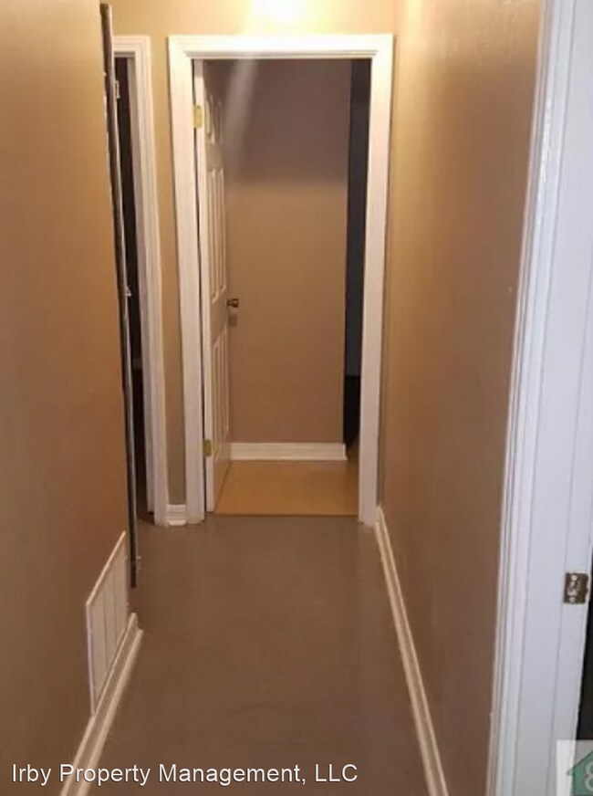 Foto del edificio - 3 br, 1 bath House - 1201 Middle Ring Road