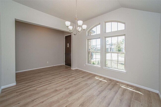 Foto del edificio - 2926 Grand Hawthorne Rd