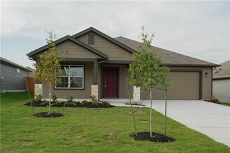 Building Photo - 142 Sulphur River Lp