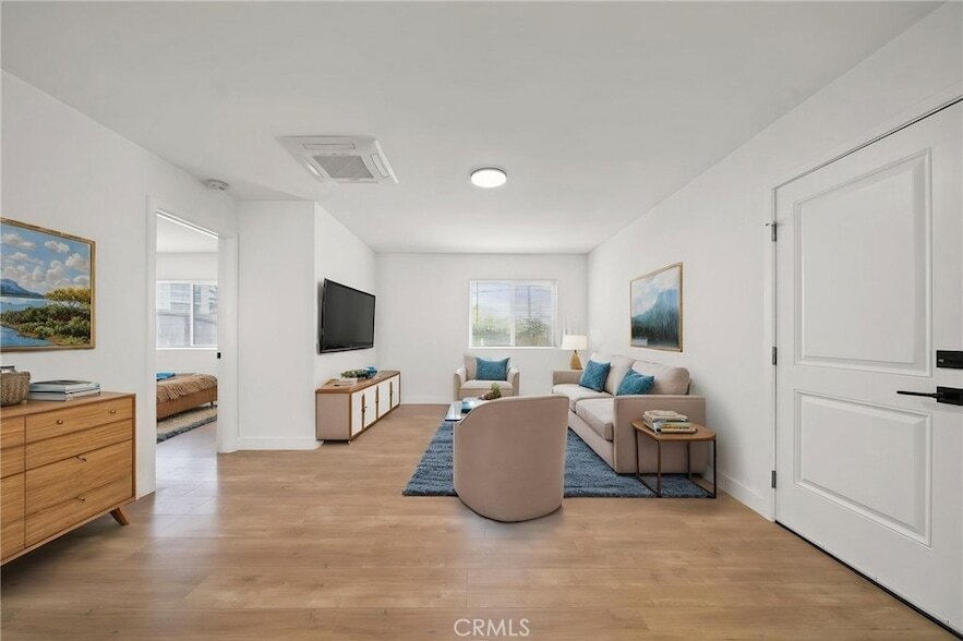 Foto principal - 961 W 21st St