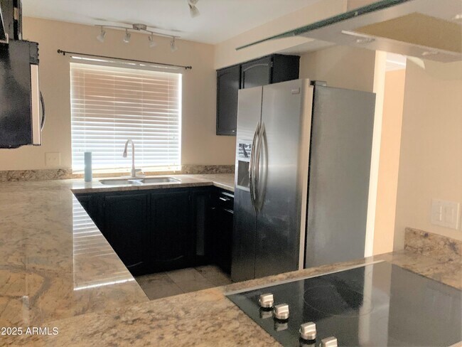 Foto del edificio - 3309 N 70th St