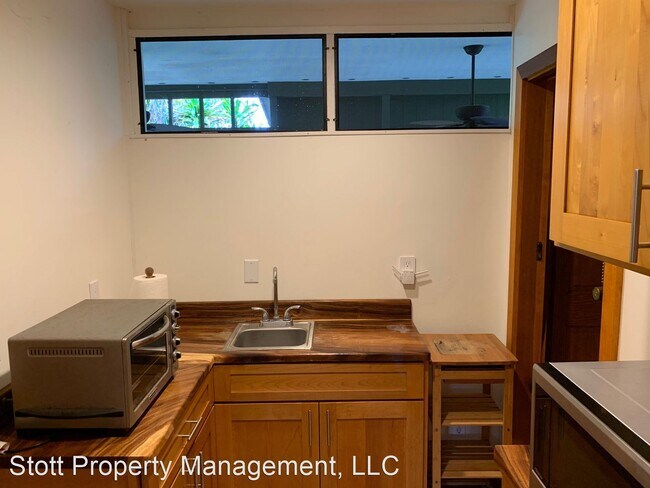 Building Photo - 41-19 Hihimanu St