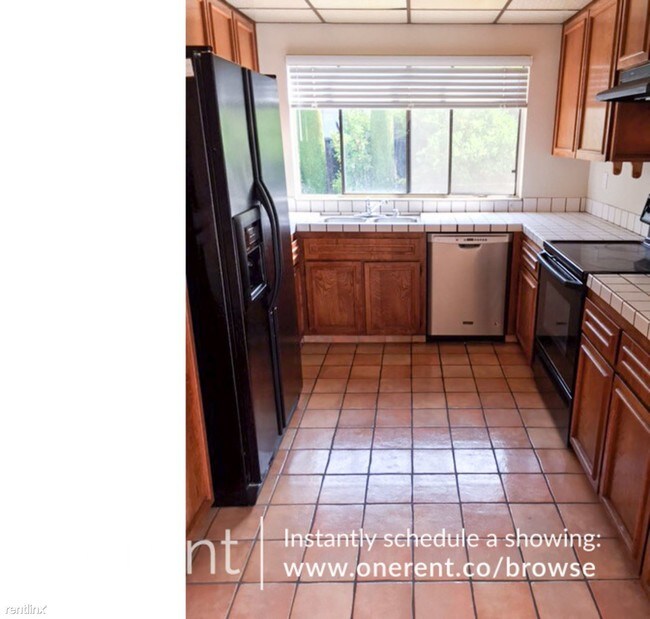 Building Photo - 38774 Altura St