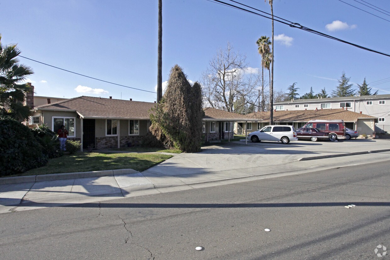 Primary Photo - 3901-3905 Watt Ave