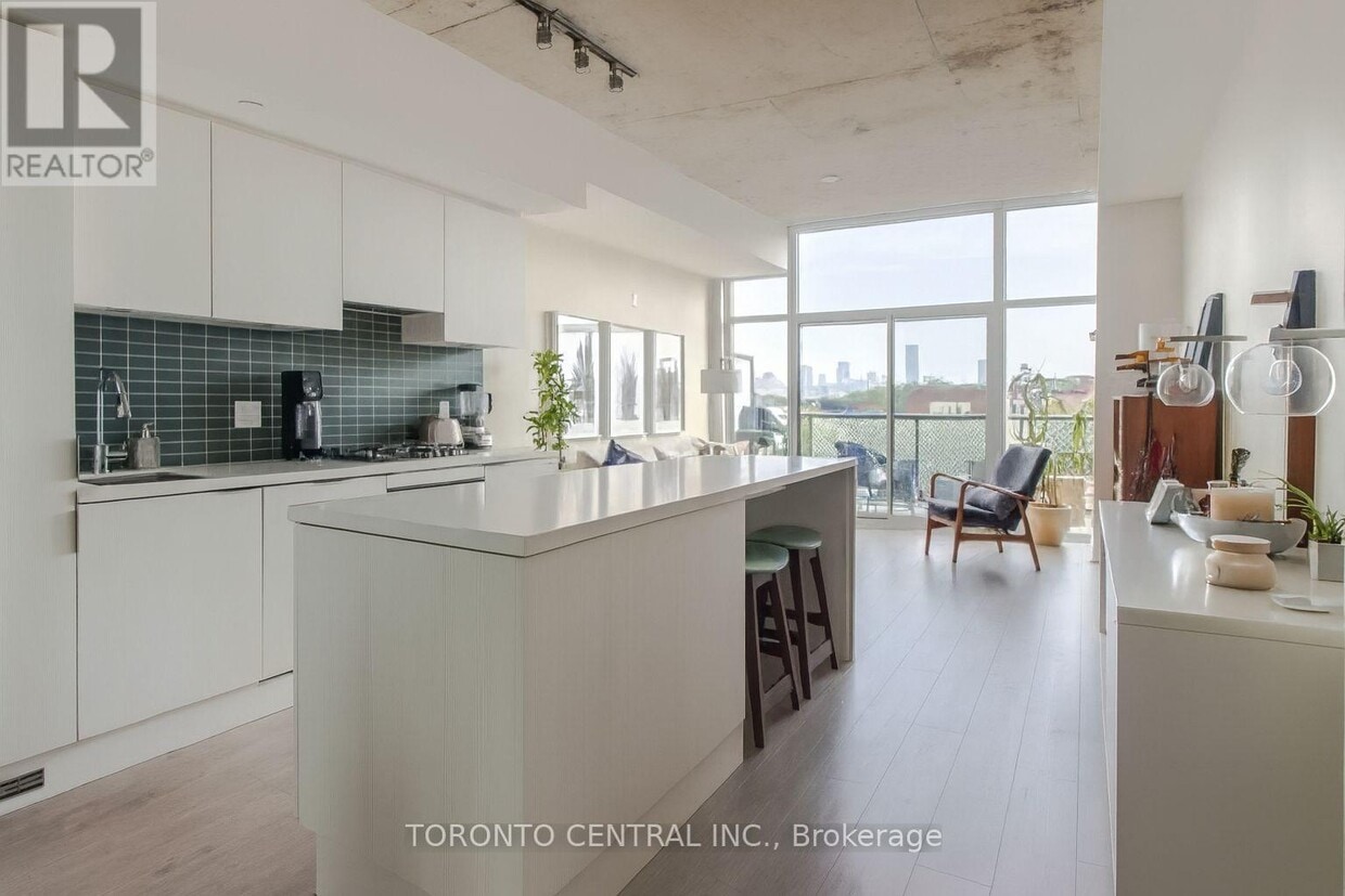 Primary Photo - 109 Ossington Ave