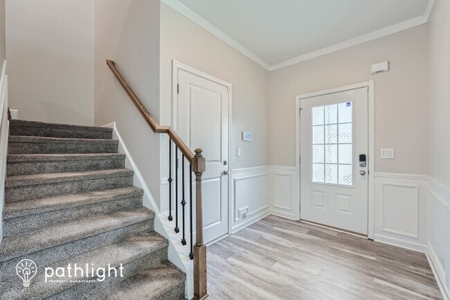 Foto del edificio - 3966 Lake Manor Way, Atlanta, GA, 30349