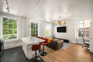 Building Photo - 1326 Broadway