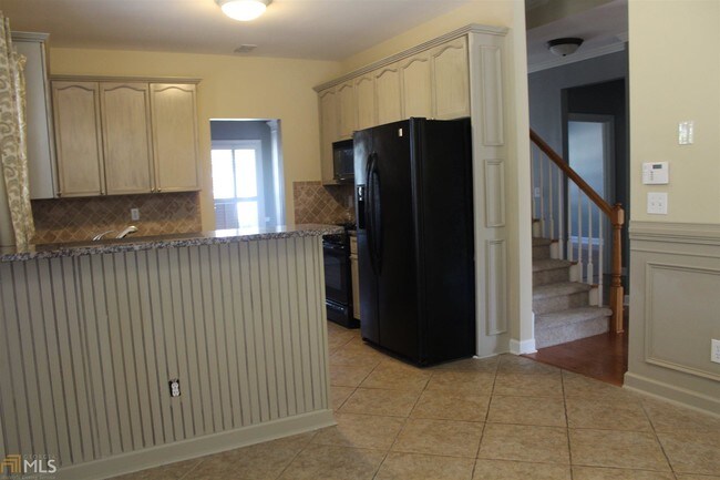 Building Photo - 108 Cottage Grove