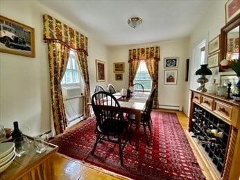 Foto del edificio - 314 Conant Rd