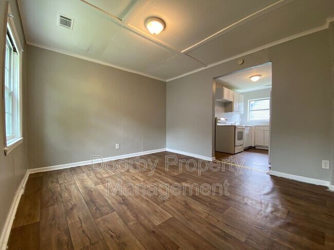 Building Photo - 2010 Rawlings St